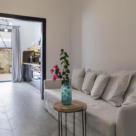 Aura Spacious 2 Bedroom Apartment Athènes Extérieur photo